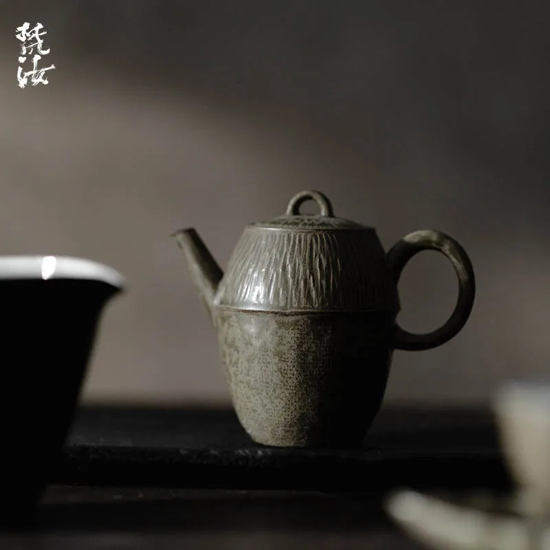 Fanyu Wabi-Sabi Style Japanese Handmade Ceramic Teapot With Filter Ball For Home Use Rustic Pottery Tea Maker