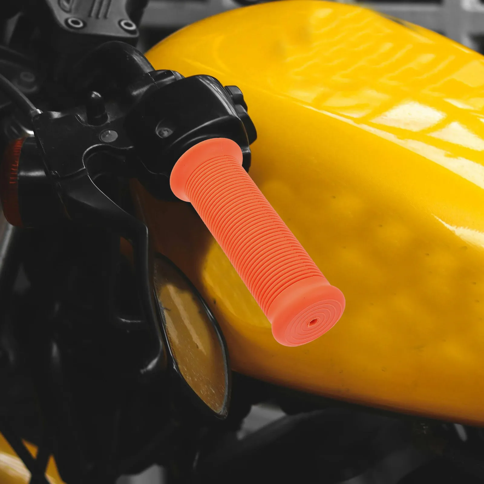 1Pair 22Mm Rubber Motorcycle Handle Grips Non-Slip Textured Retro Design for Scooter Dirt Bike Ergonomic Control Universal Fit