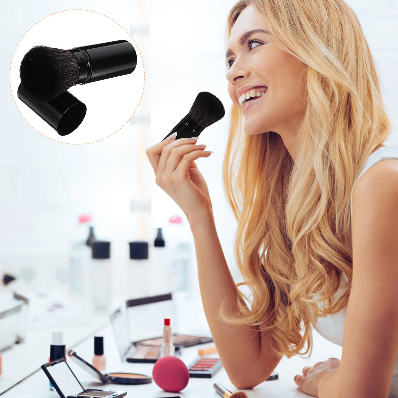 

Retractable Blush Brush Portable Powder Makeup Tool Sturdy Handle Easy to Hold Use for Small Size Design Travel Gift