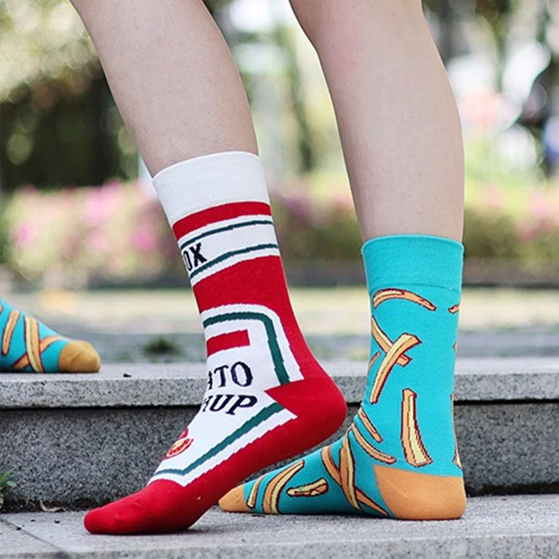 Lustige Socken mit Tomaten-Ketchup- und Pommes-Frites-Motiv, Baumwollsocken im AB-Stil, mittelhohe Socken mit Lebensmittelmotiven, kreative, abstrakte, originelle Paar-Socken. – Detail 2