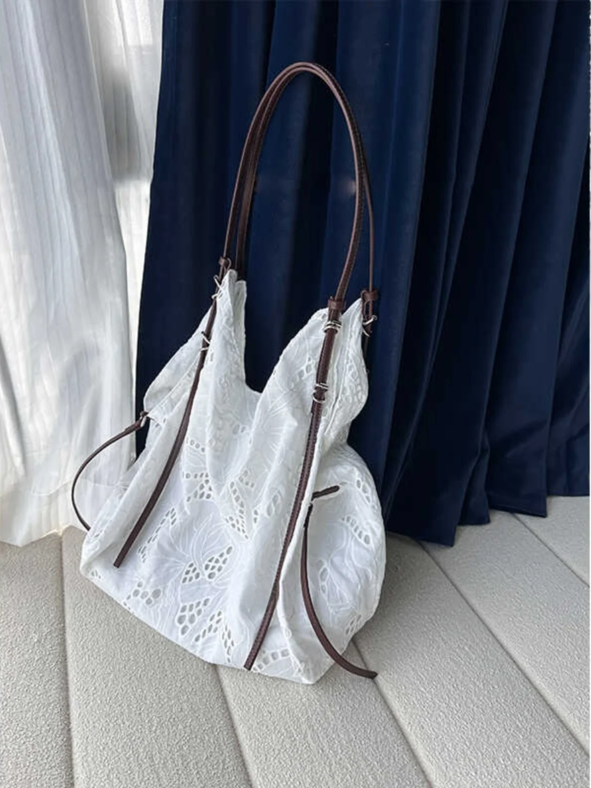 

White Large Capaci Embroidered Single oulder Handheld op Bag Summer Fre Lightweight Commuting Bag Vaion Travel...