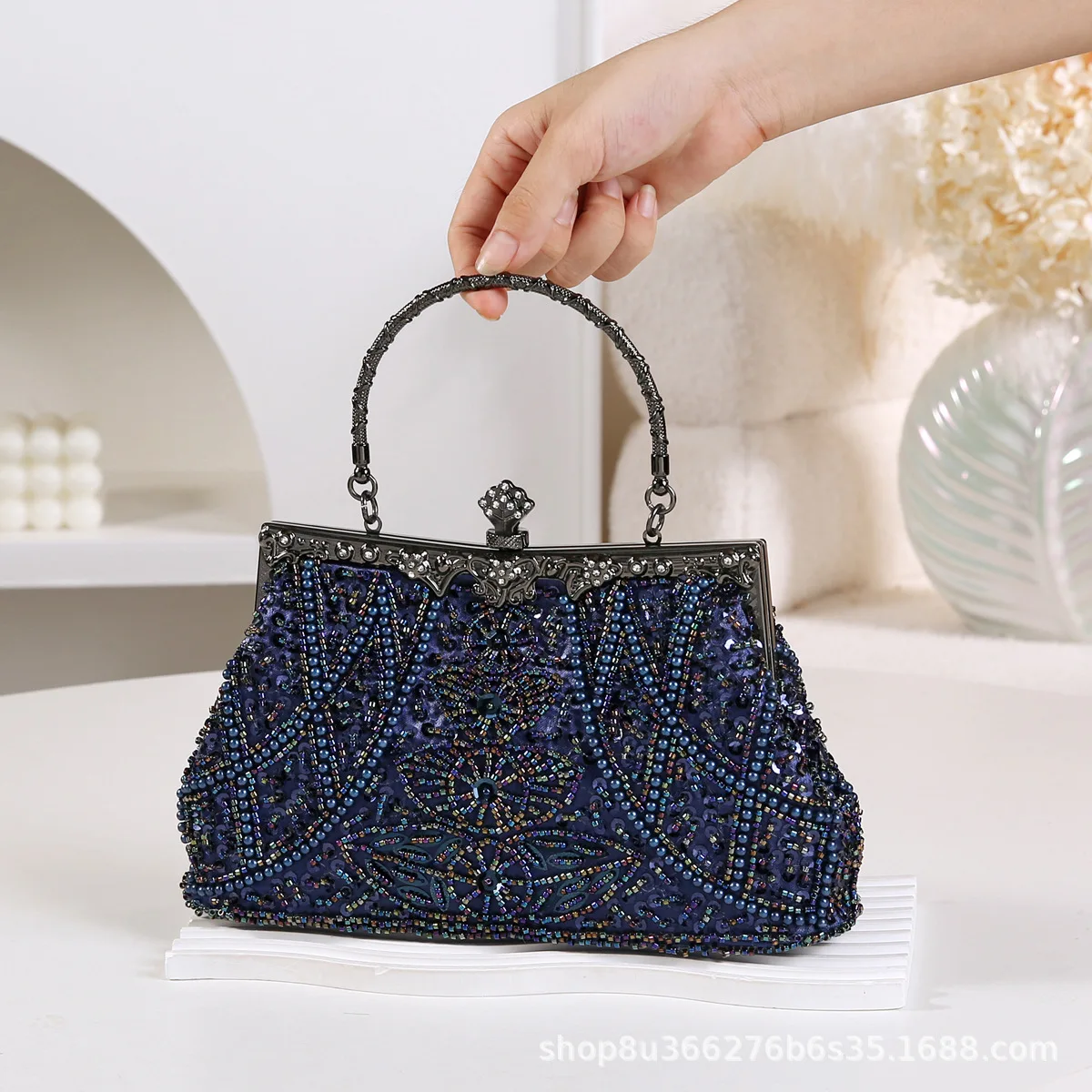 Women Exquisite Vintage Party Handbag Heavy Workmanship Beaded Embroidery Evening Bag Classic Qipao Perfect Match Bag For Bride