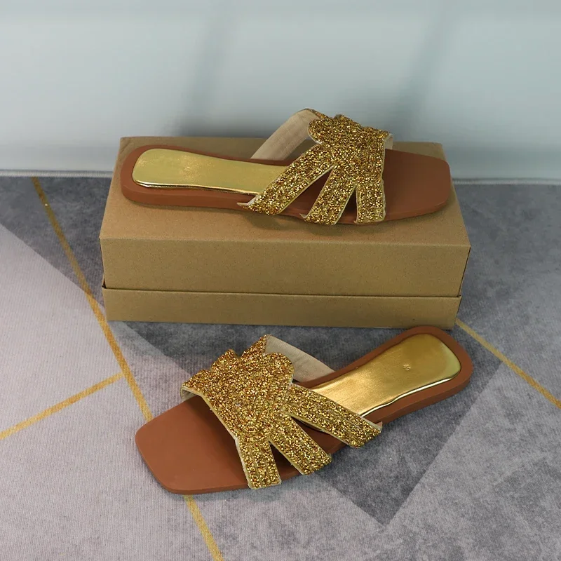 2025 Summer Women's Shiny Gold Sandals Sparkling Rhinestones Flat Outdoor Casual Slides Matte Diamond Fashionable Woman Slippers