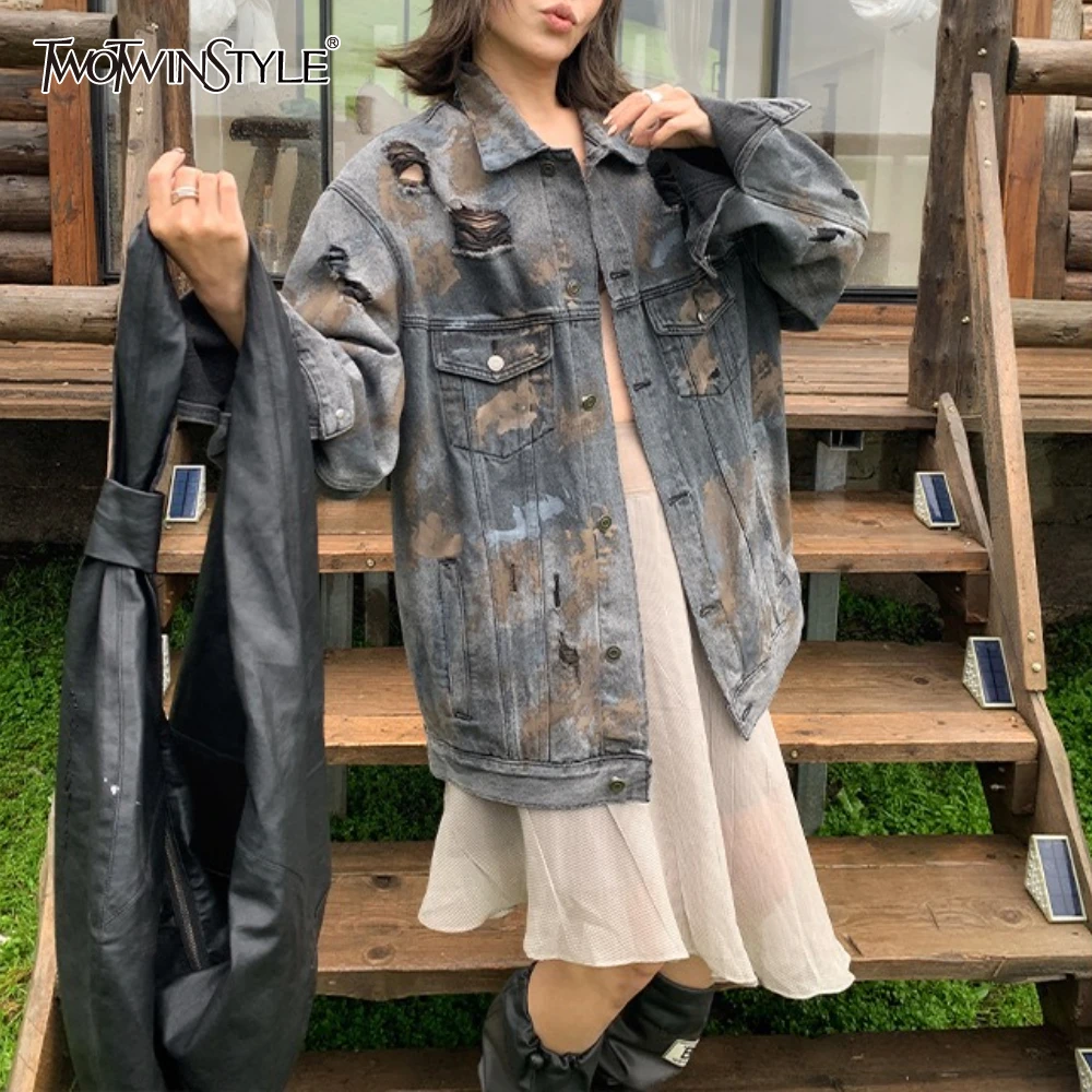 

TWOTWINSTYLE Hit Color Spliced Ripped Casual Jacket Female Lapel Long Sleeve Streetwear Women's Jackets Autumn Style New Fashion
