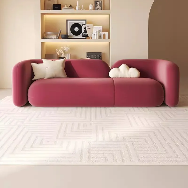 

Прямой рядный диван, маленькая квартира, бордовая кровать и магазин одежды для завтрака, салон красоты, офис, зона отдыха, прием