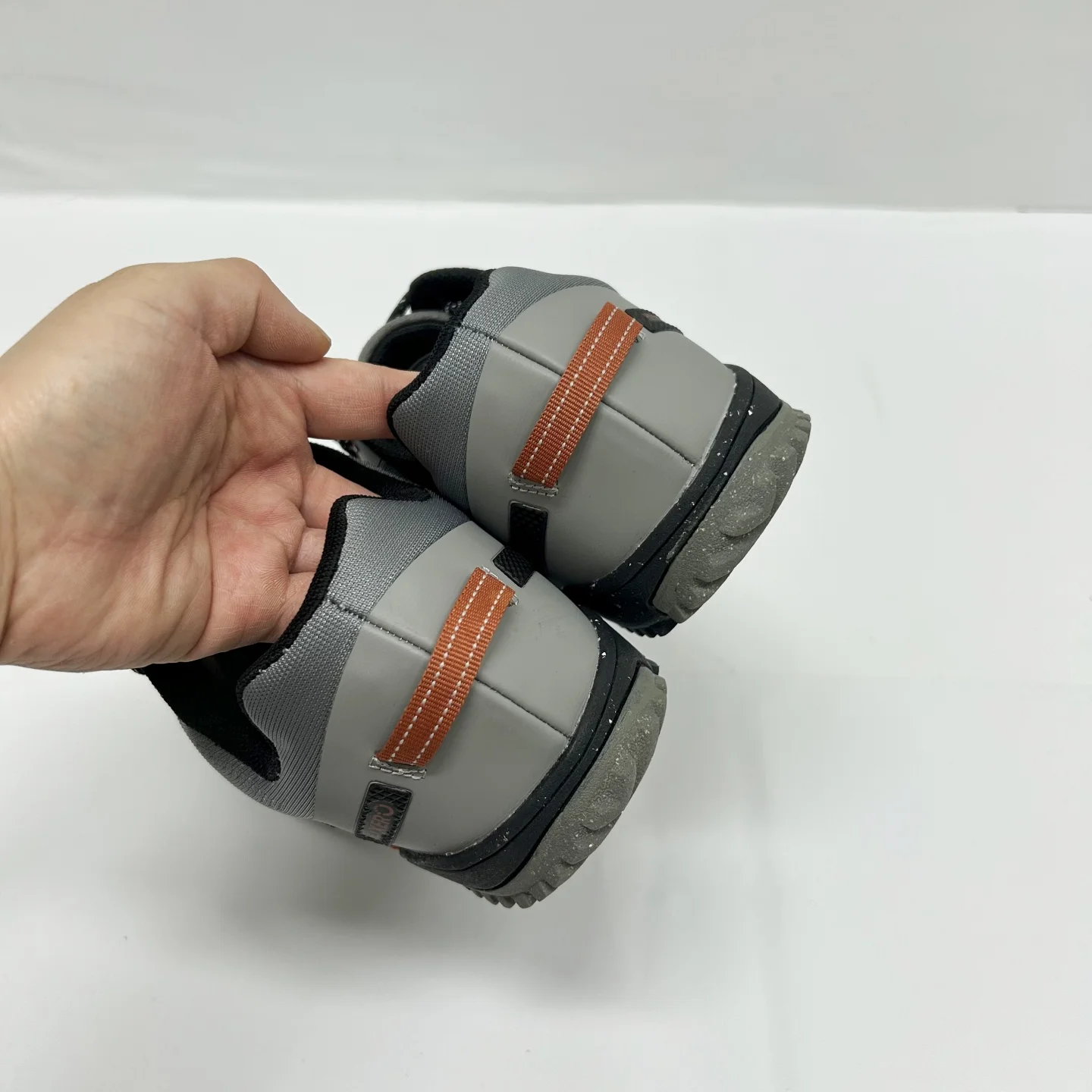 Original Brand Non-slip Walking Shoes Couple Walking Jogging Shoes Comfortable Thick Bottom Sports Casual Shoes