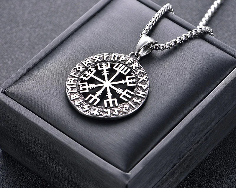 Retro Mythological Father of The Gods Odin Rune Letter Necklace Viking Pendant Men's Punk Trend Jewelry