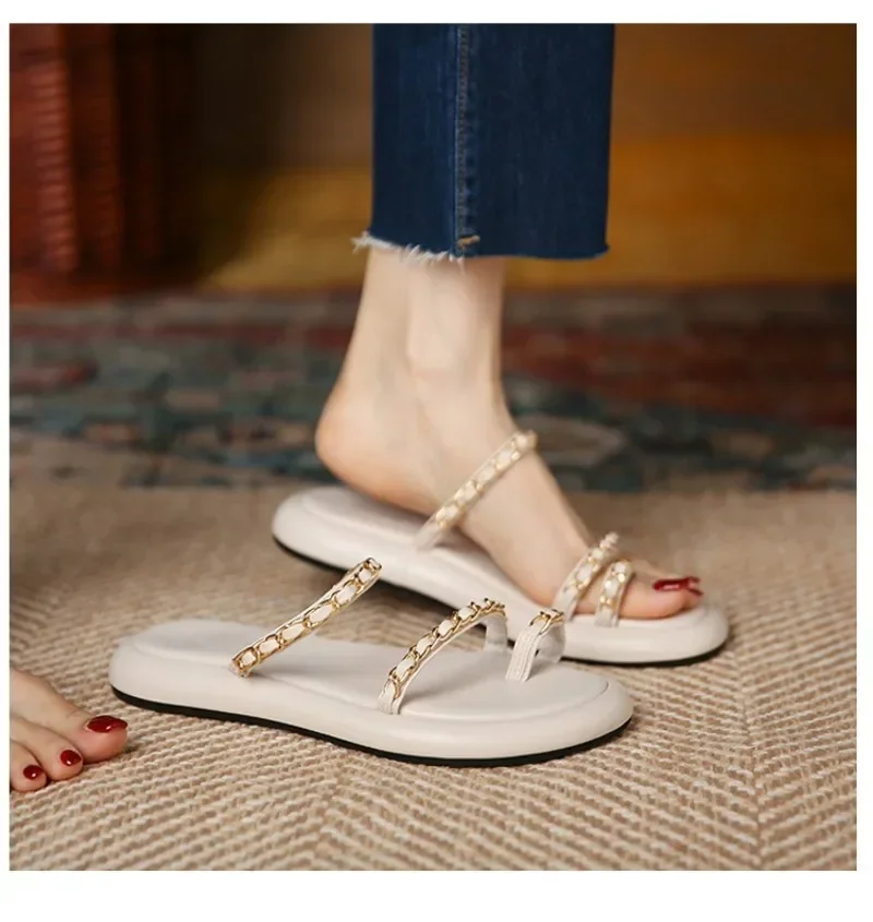 2024 Woman Trend New Summer Gold Buckle Women Slipper Fashion Slip on Ladies Flip Flops Flat Heel Outdoor Casual Sandalias