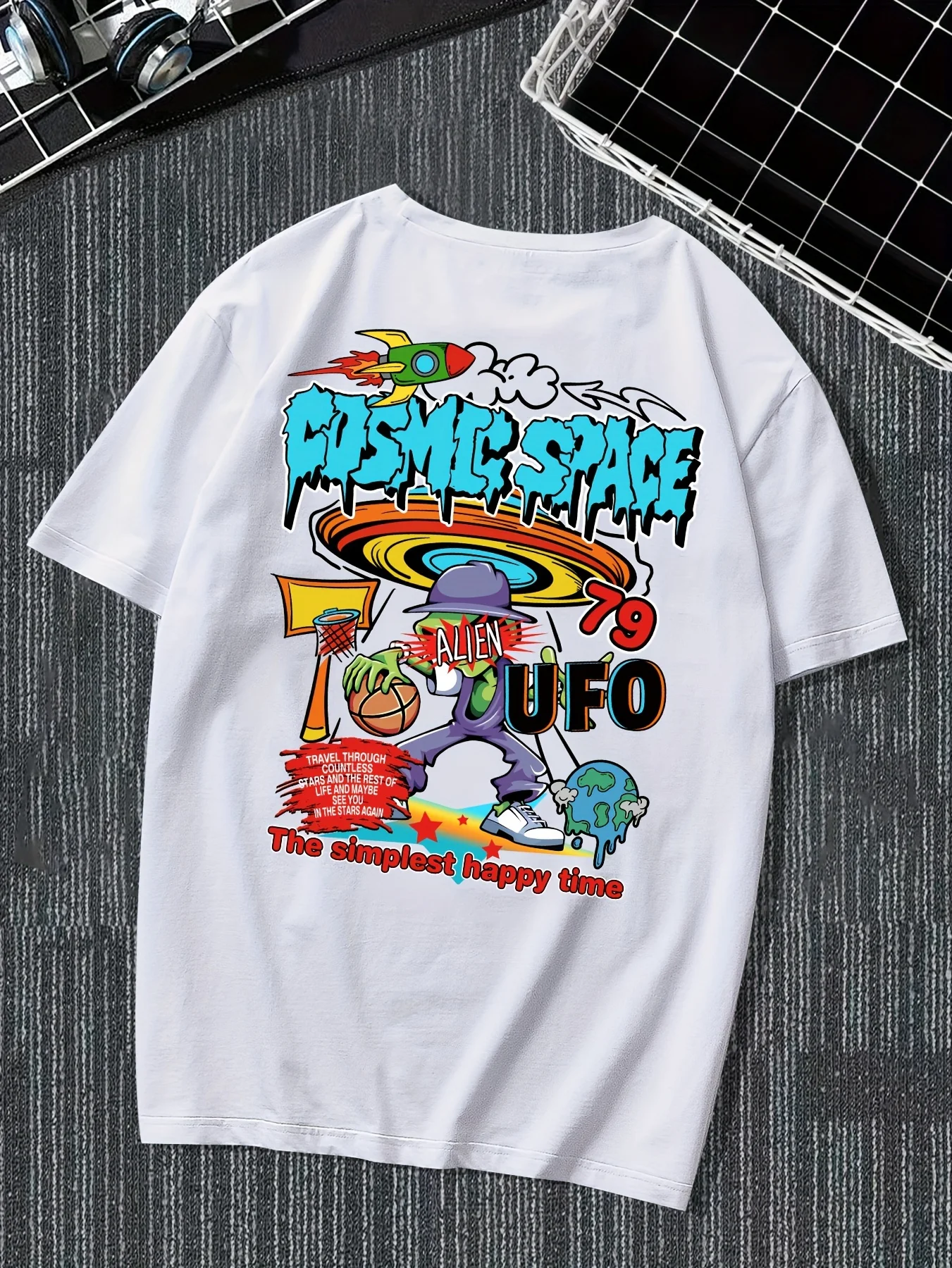 Trippy Cosmic Space UFO Tee with Alien Head and Vibrant Psychedelic Print 100% Cotton Men's T-shirt Summer Fun Streetwear