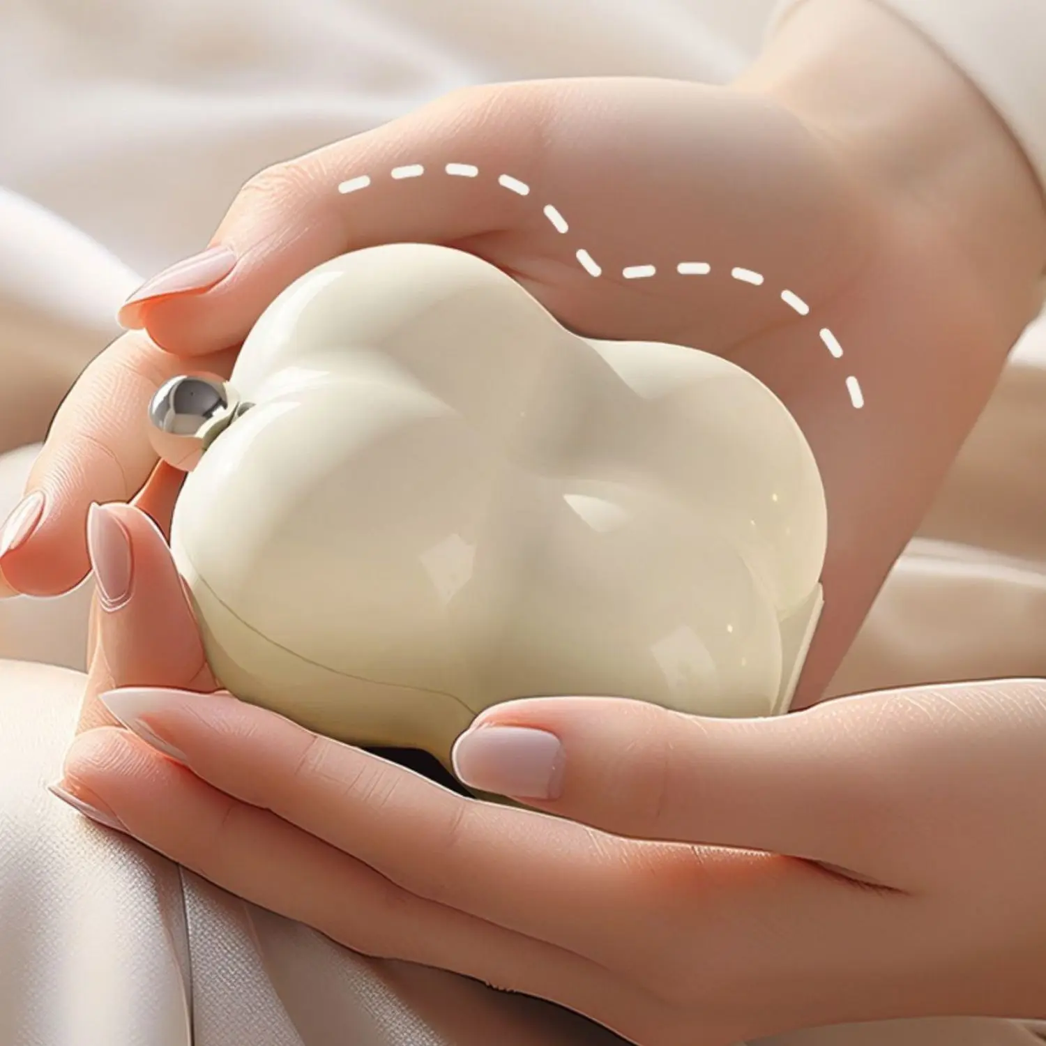 7-Day Portable Flower-Shaped Pill Organizer Compact Medication Divider Box with Individual Compartments for Daily Use