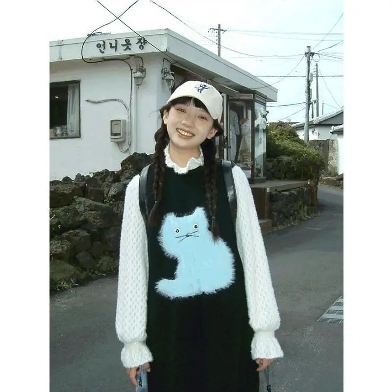 

French light green lace one-shoulder long-sleeved sweater for women spring and autumn off-shoulder loose pullover sweater tops