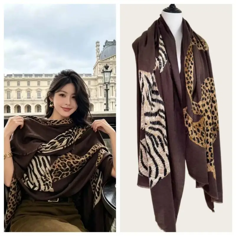 Flauschiger, warmer Schal für Damen, modisches Design mit Tiger- und Leopardenmuster, farbecht, ideal als Alltagsaccessoire oder als Geschenk zum Valentinstag für Mädchen. – Detail 8