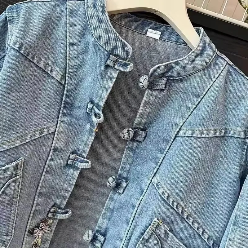 

2025 Spring Autumn New Fashion Denim Jacket Women Casual Jeans Coat Female Embroidery Buckle Design Cowboy Ladies Overcoat Tops