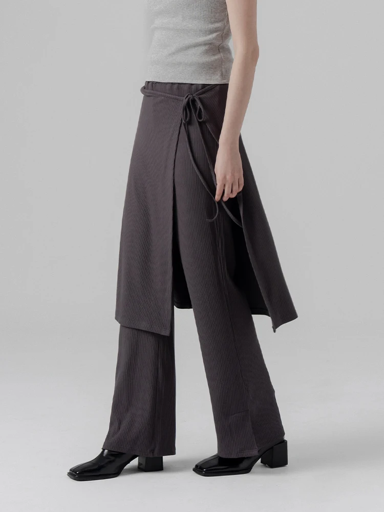 

Весенне-летний женский модный комплект из двух предметов: эластичная ретро-юбка в полоску и серые прямые брюки от Queen Shop