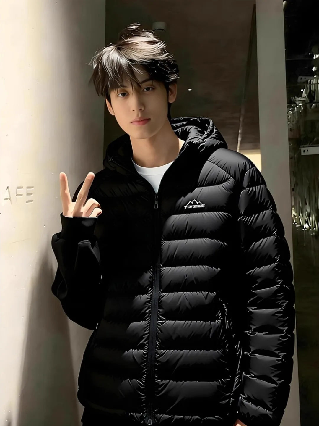 

Men's Bla ort down Jaet Winter Cold Resistant Coat American Sle Hooded Cotton Clothes Thiened Warm Du down Filling