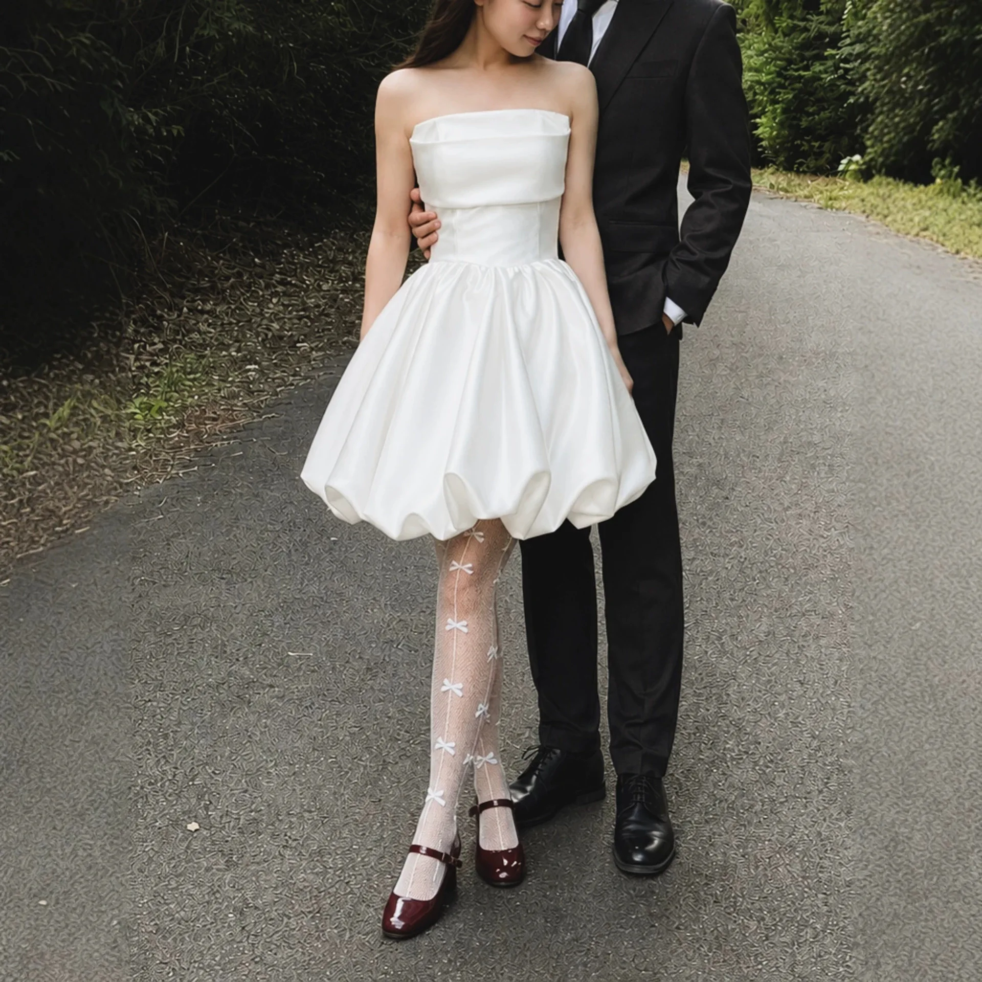 Strapless Satin Short Wedding Dress Puffy Mini Bridal Gown Simple A‑Line Homecoming Cocktail Dress for Elopement Photos Party