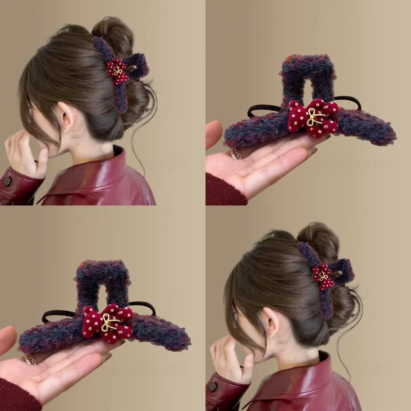 presilha-de-cabelo-feminina-de-pelucia-com-urso-de-bolinhas-vermelhas-acessorio-de-ano-novo-presilha-fofa-para-cabelo-ornamento-de-cabelo-moderno