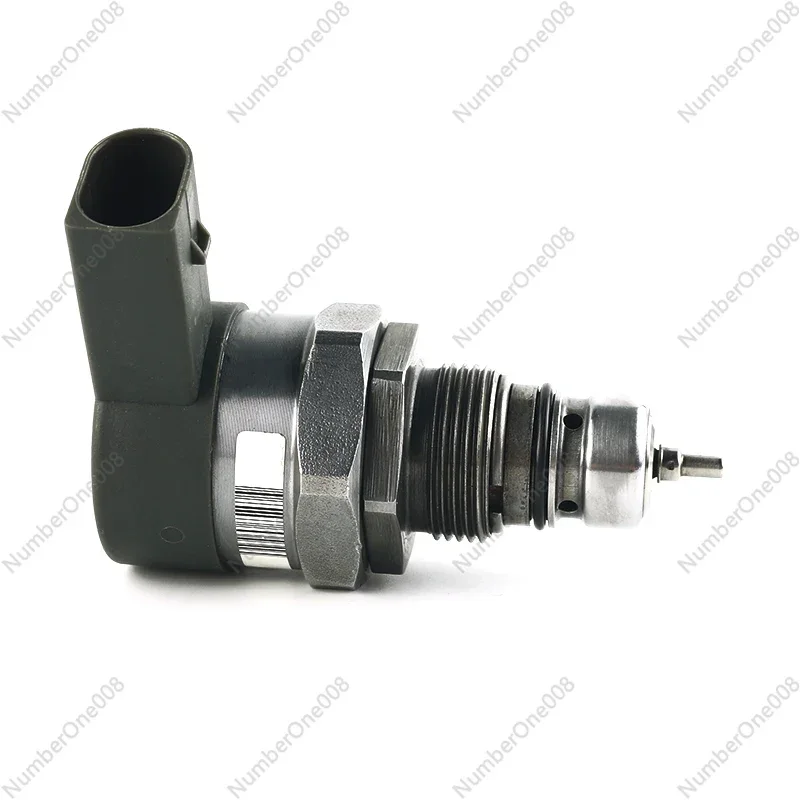 0281006075 0281006074 057130764AA 057130764AB High Fuel Pressure Regulator Control Valve For VW Passat