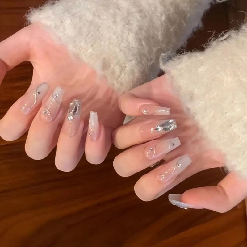 24 piezas Press On Nails diseño remolino con perlas juego uñas postizas para mujeres