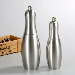 304 Stainless Steel Salt and Pepper Grinder Bowling style Pepper Mill Ceramic Core Grinding Western Restaurant Seasoning Bottle