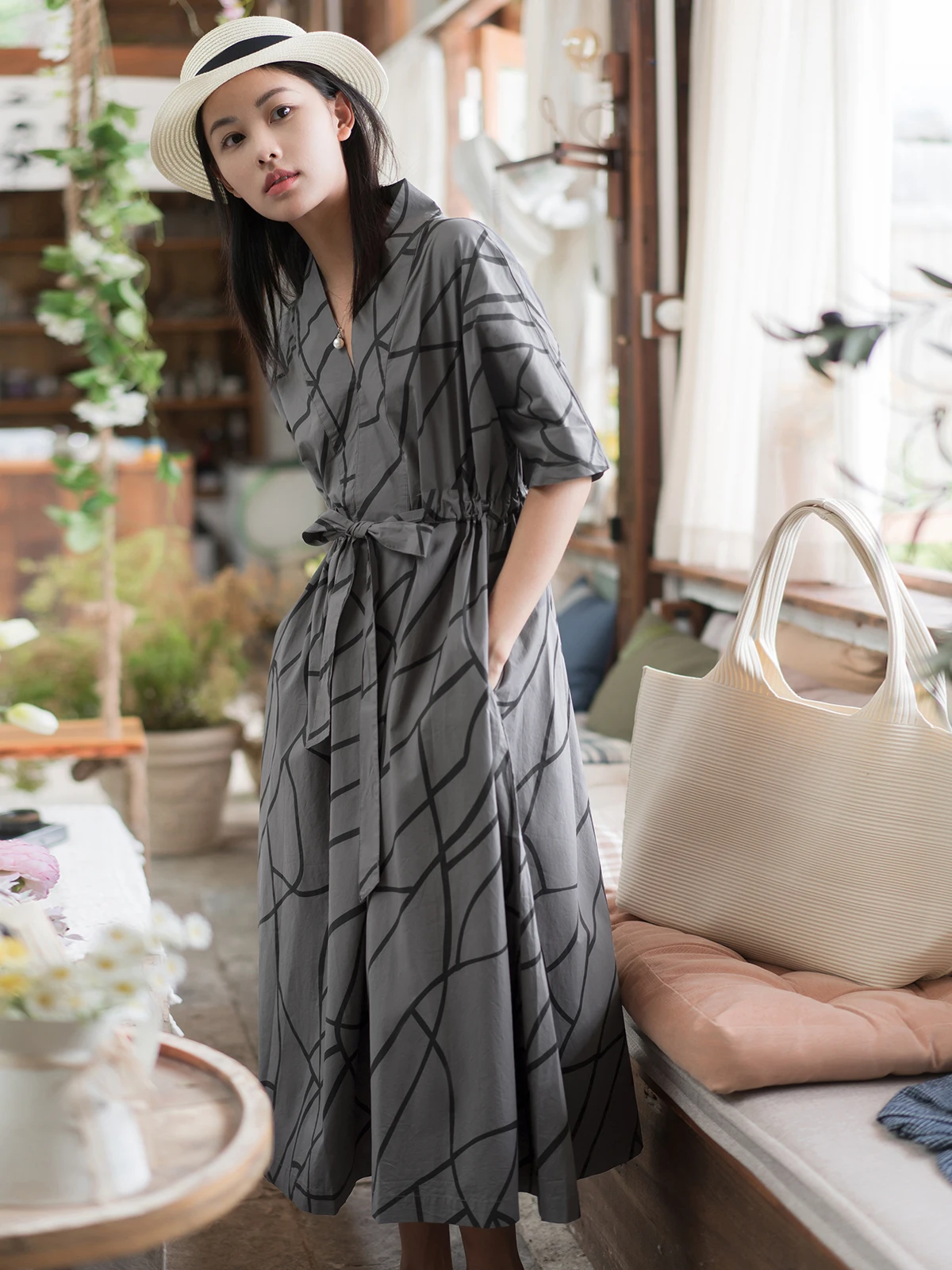 

Новинка: Женское модное платье с V-образным вырезом, длинное, с завышенной талией, свободного кроя, из чесаного хлопка, с поясом, стройнящее, летнее