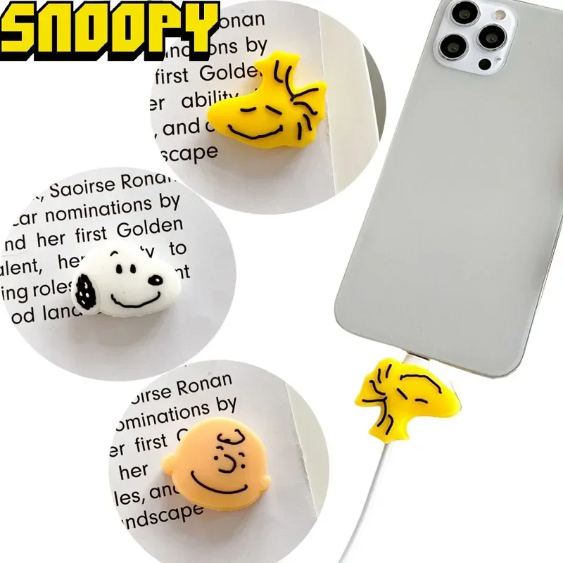 Snoopy funda de Cable de dibujos animados con Protector de mordedura de Cable, Protector de Cable de cargador USB suave, datos de protección para