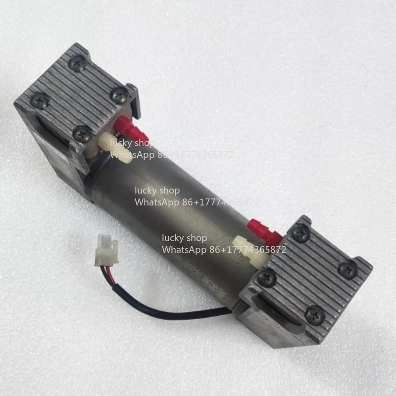 

Вакуумный диафрагменный насос ANR: 80090706 24V GR53 * 58 с двойной головкой, постоянный ток