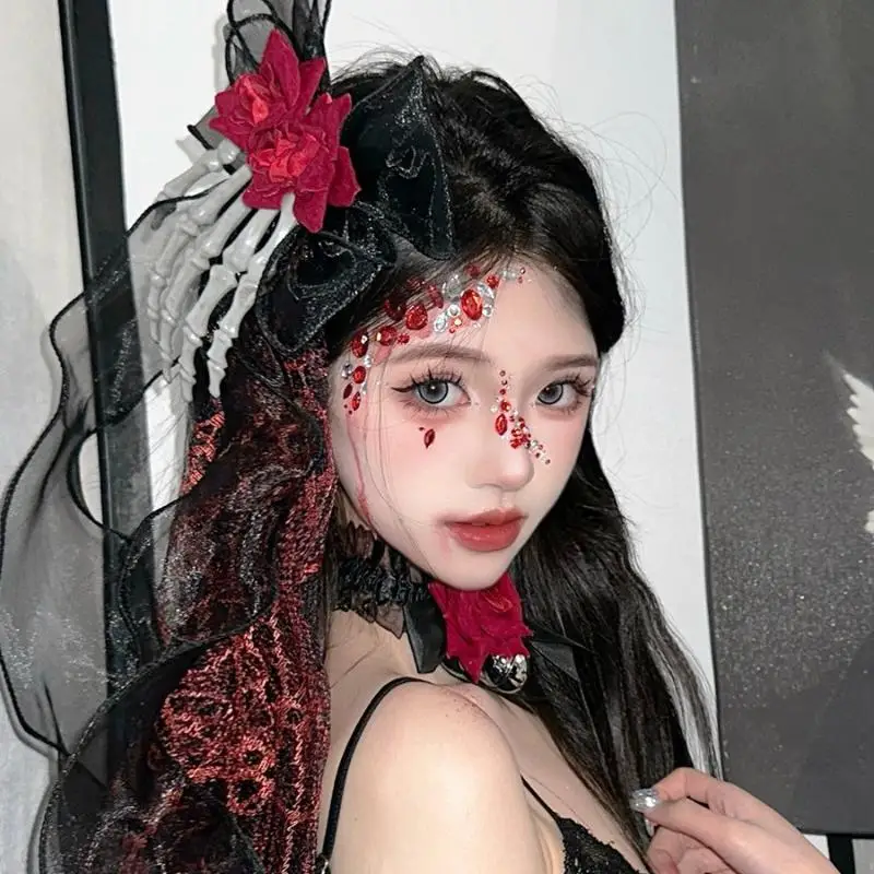 Pinza para el pelo con forma de mano de esqueleto, horquilla con rosa, accesorios góticos espeluznantes para el cabello, decoración de fiesta para mujeres y niñas〔CC55〕