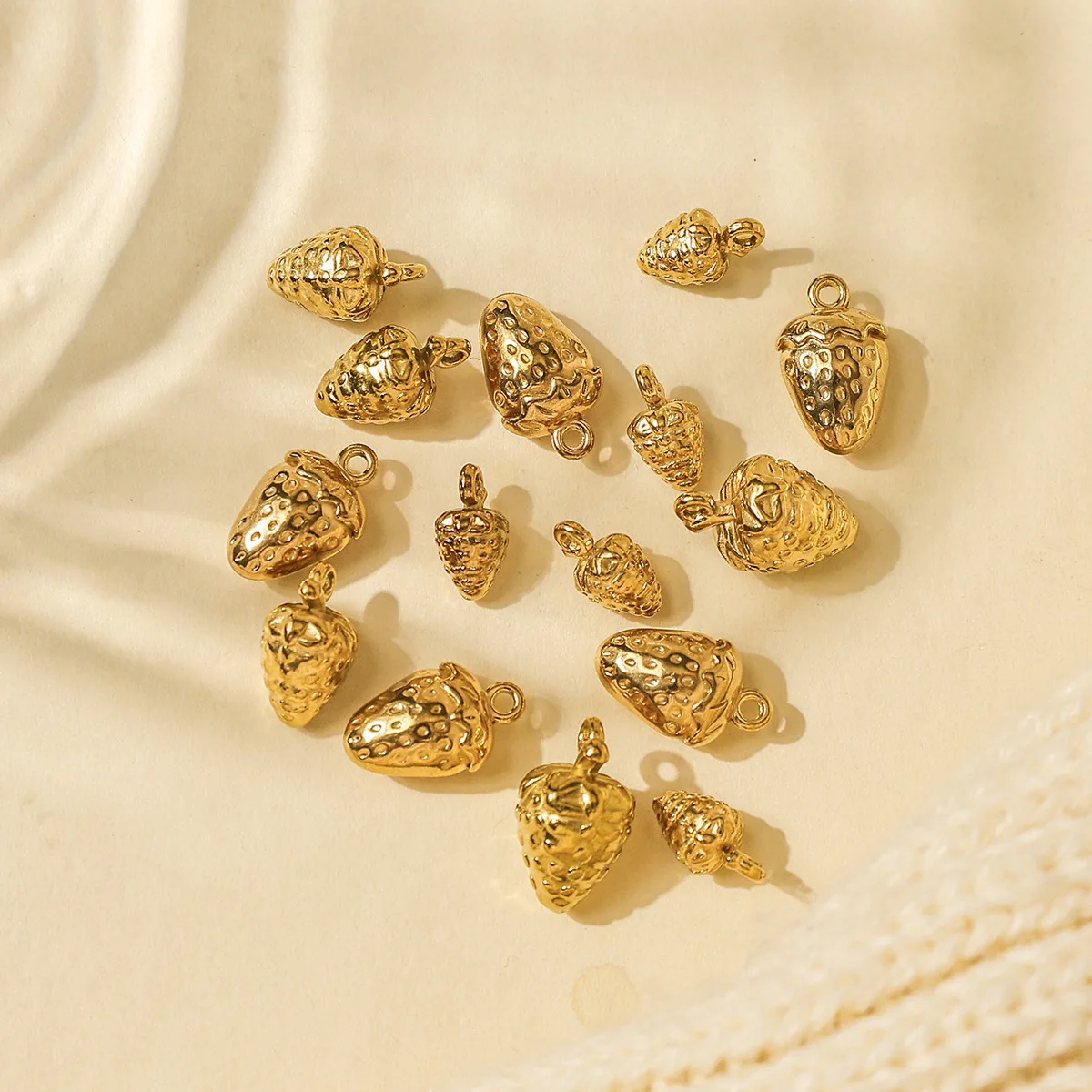 

5 шт. Diy 3D ювелирные изделия с клубникой, подвески из нержавеющей стали, ожерелье, серьги, браслет, подвески, фурнитура для изготовления ювелирных изделий ручной работы