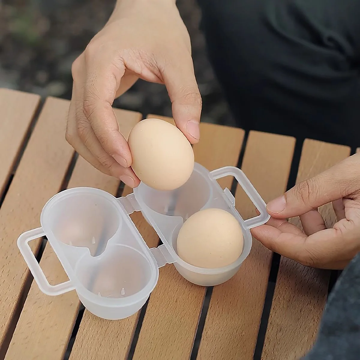 1pc 2-Cell Outdoor Portable Egg Box Plastic Egg Tray Refrigerator Egg Storage Box Shock-absorbing And Anti Drop Egg Loade