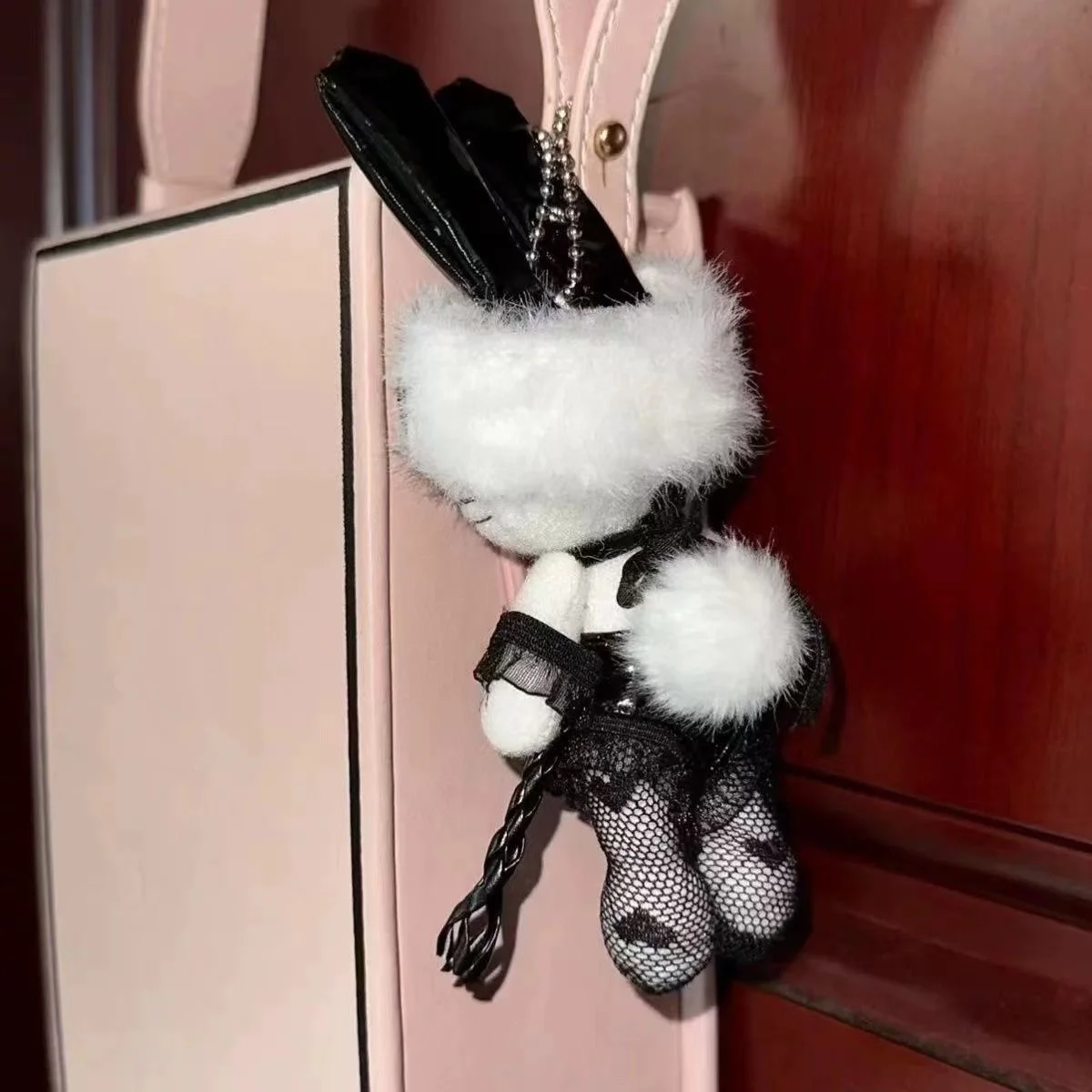 Sanrio Kawaii lapin fille Hello Kitty en peluche porte-clés dentelle noir vêtements Kitty chat bricolage décoration sac à dos porte-clés Couple cadeau