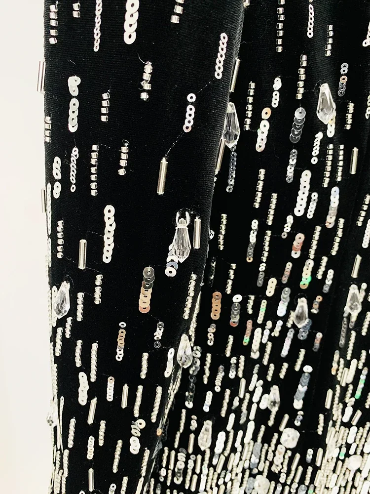 Mini abito da donna a maniche lunghe con paillettes, cristalli e perline - Stile designer di lusso, ultimo abito in velluto alla moda di High Street