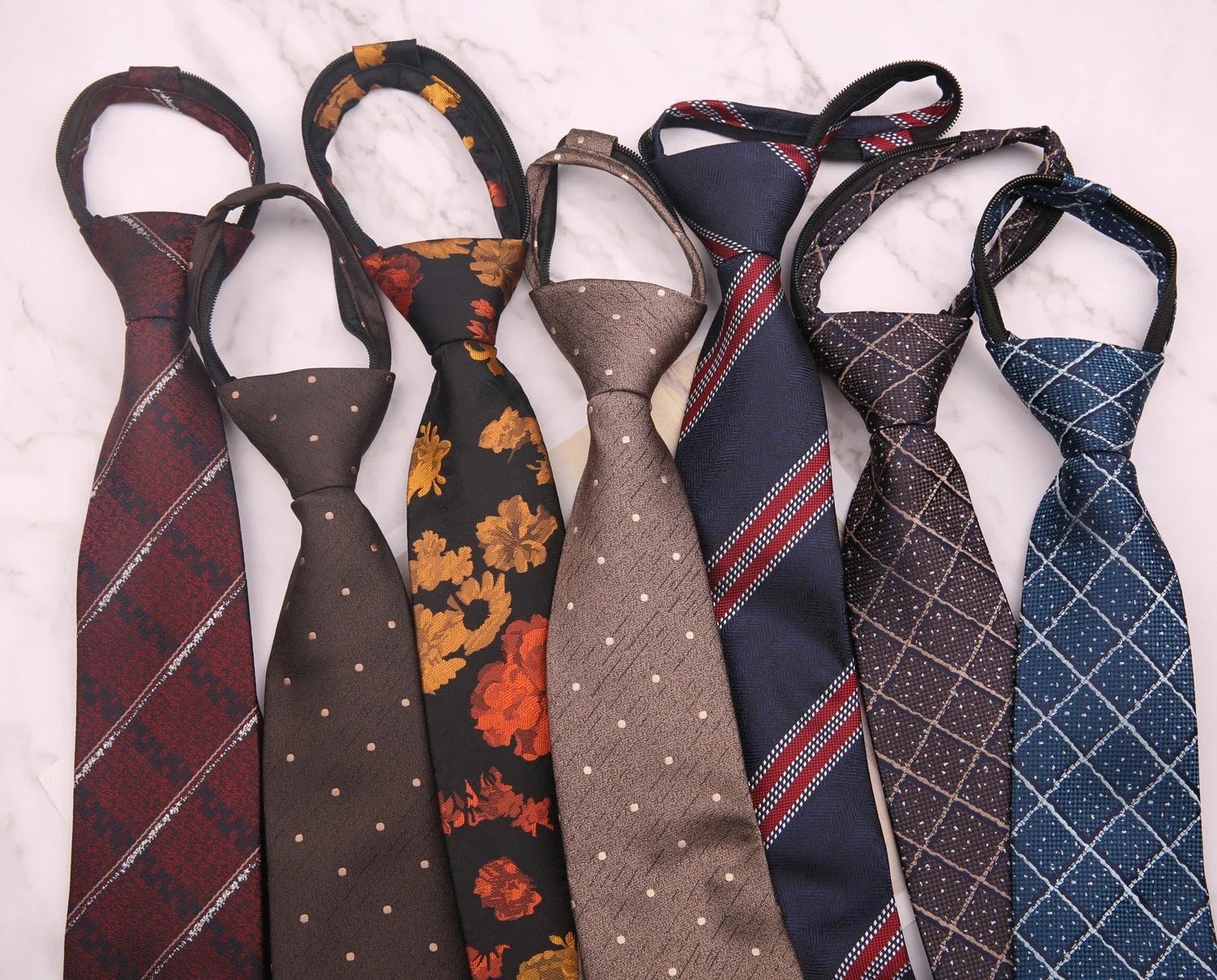 Light Luxury Retro … - image