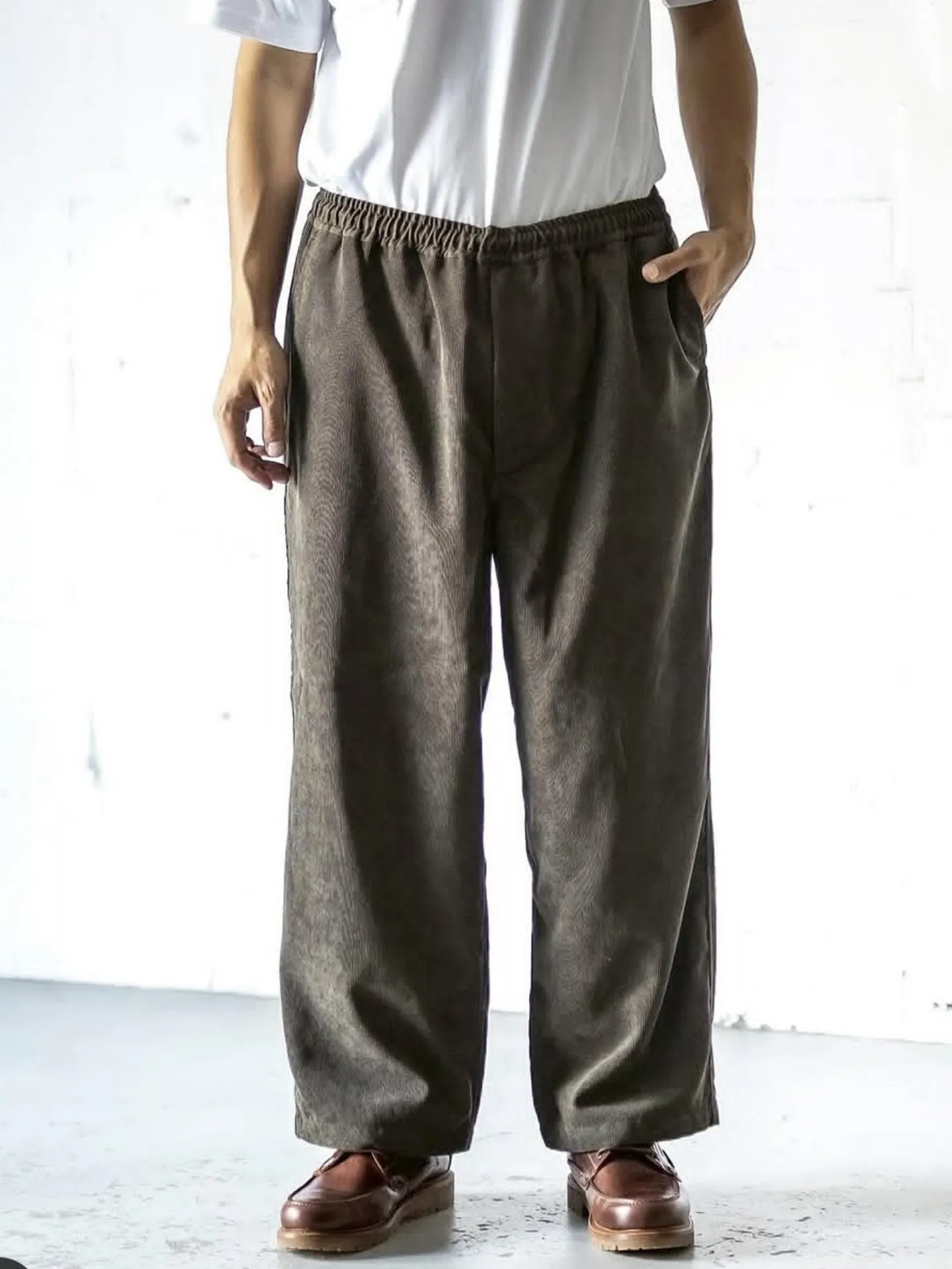 

25AW DW Japanese High Street Casual Pants for Both Men and Women Loose Corduroy Tapered Pants