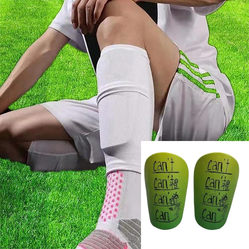 زوج واحد من وسادة كرة القدم الصغيرة المقاومة للاهتراء وممتصة للصدمات وواقي الساق خفيف الوزن ومحمول لتدريب كرة القدم