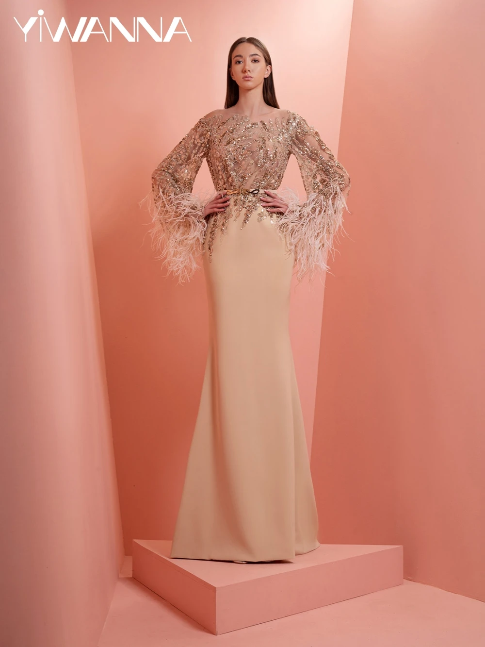 

Exquisite Embroidery Feathers Long Evening Dress Sparkly Oneck Satin Mermaid Wedding Party Gown New Customized Prom Dresses