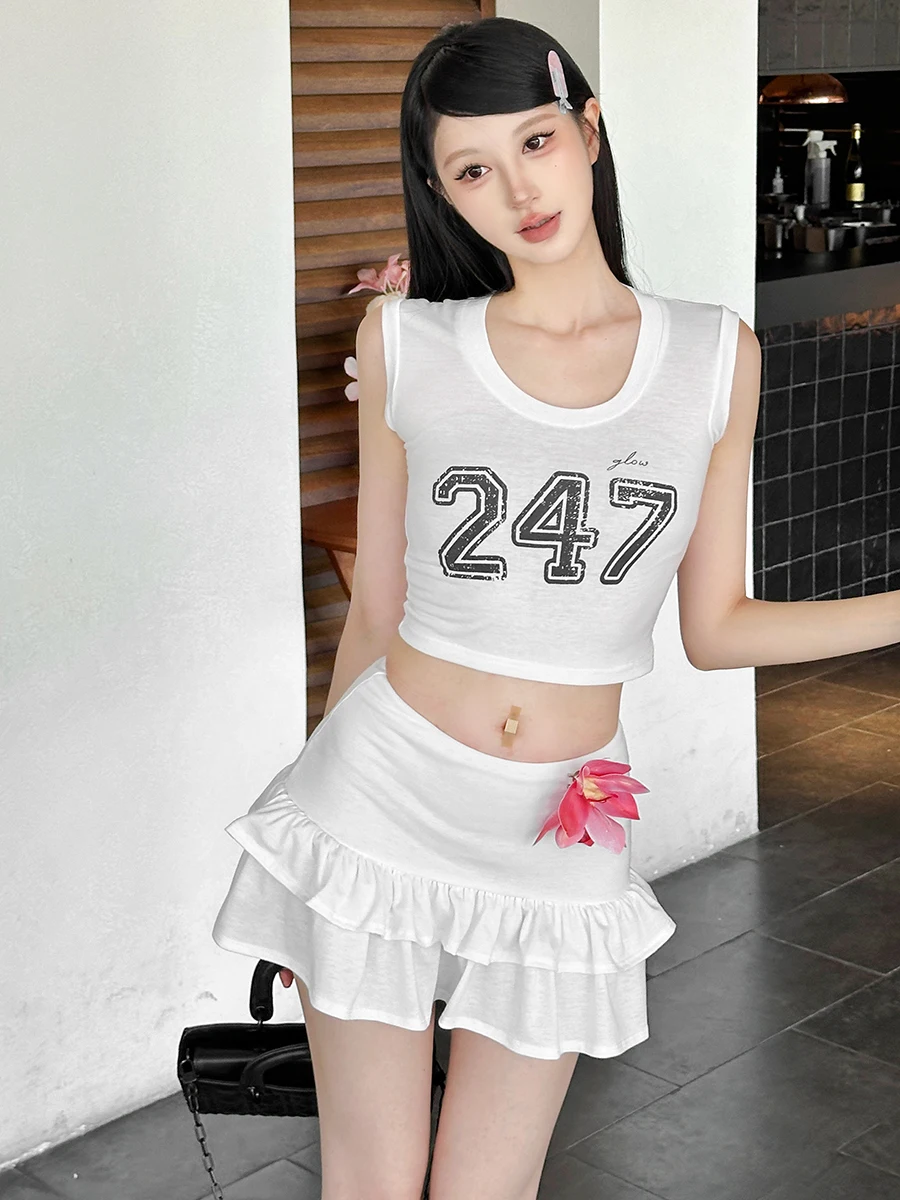 

Летний модный комплект для женщин: футболка с коротким рукавом и принтом «Weird Puss Summer Fre Anti-Aging Girl Letter» и юбка с цветочным декором