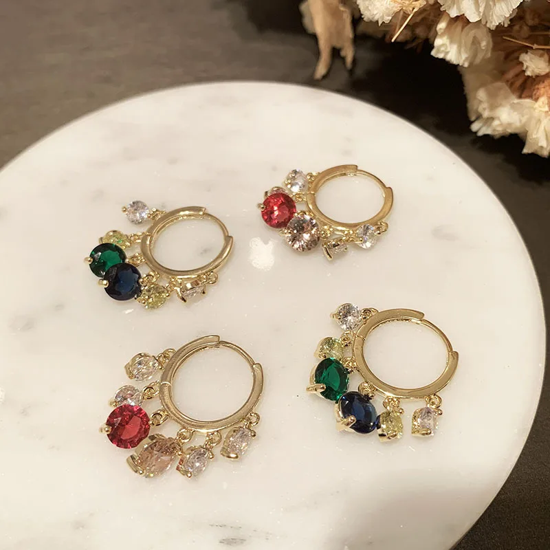 Brincos de Cobre Banhados a Ouro com Esmeralda e Zircônia Colorida 2026 – Elegantes, Hipoalergênicos e Presente Único para Mulheres