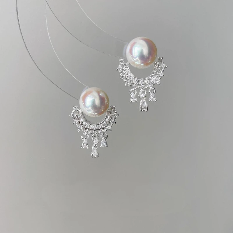 

2025 New Elegant Water Droplet Tassel French Pearl Stud Earrings Fashionable Versatile Unique Design Earrings for Women