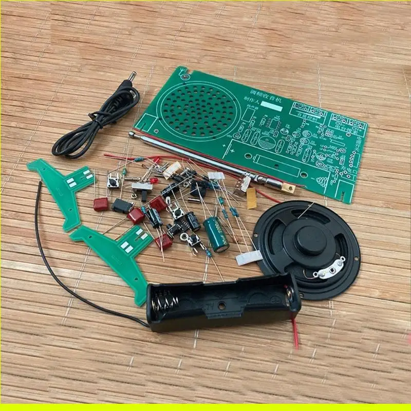 Kit DIY Elektronik Radio FM Pendidikan dengan Komponen Penyolderan Cocok untuk Proyek Elektronik Tingkat Lanjut Pemula