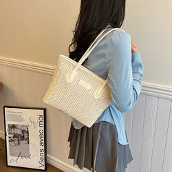 Nuova borsa da donna in tessuto di paglia con Design di nicchia Versatile Tote in tessuto a spalla singola con grande capacità