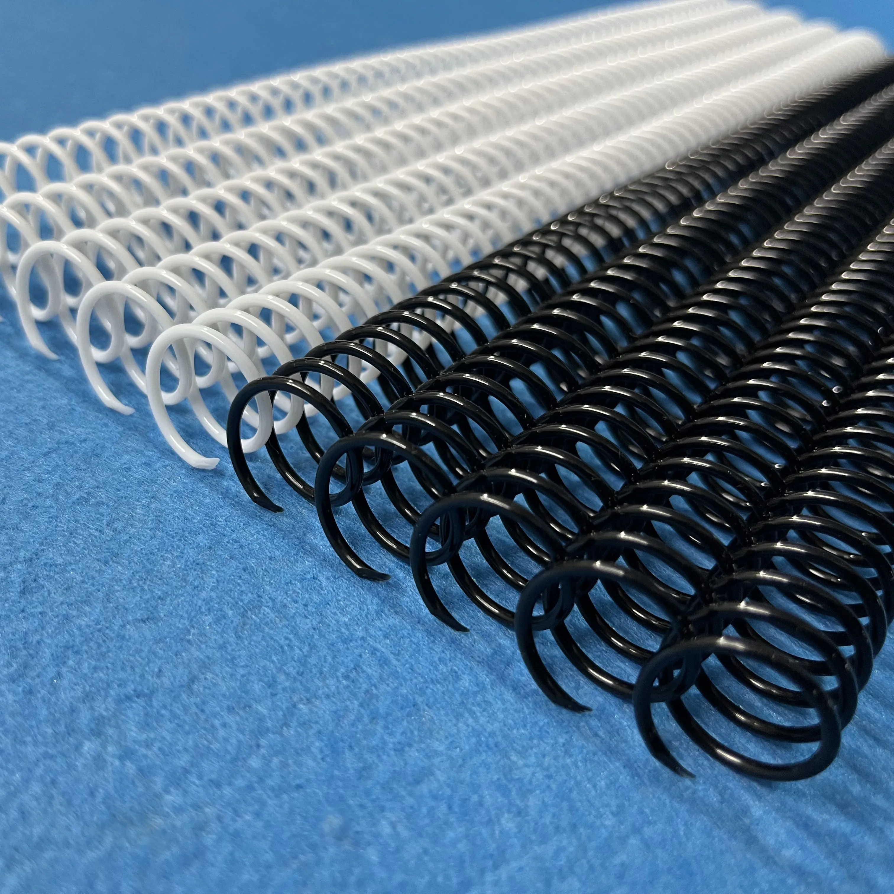 10PCS diameter 16mm Plastic Spiral Binding Coil Loose-leaf 46 Holes Pitch 4:1  Single Coil Spring for A4  Notebook Binders