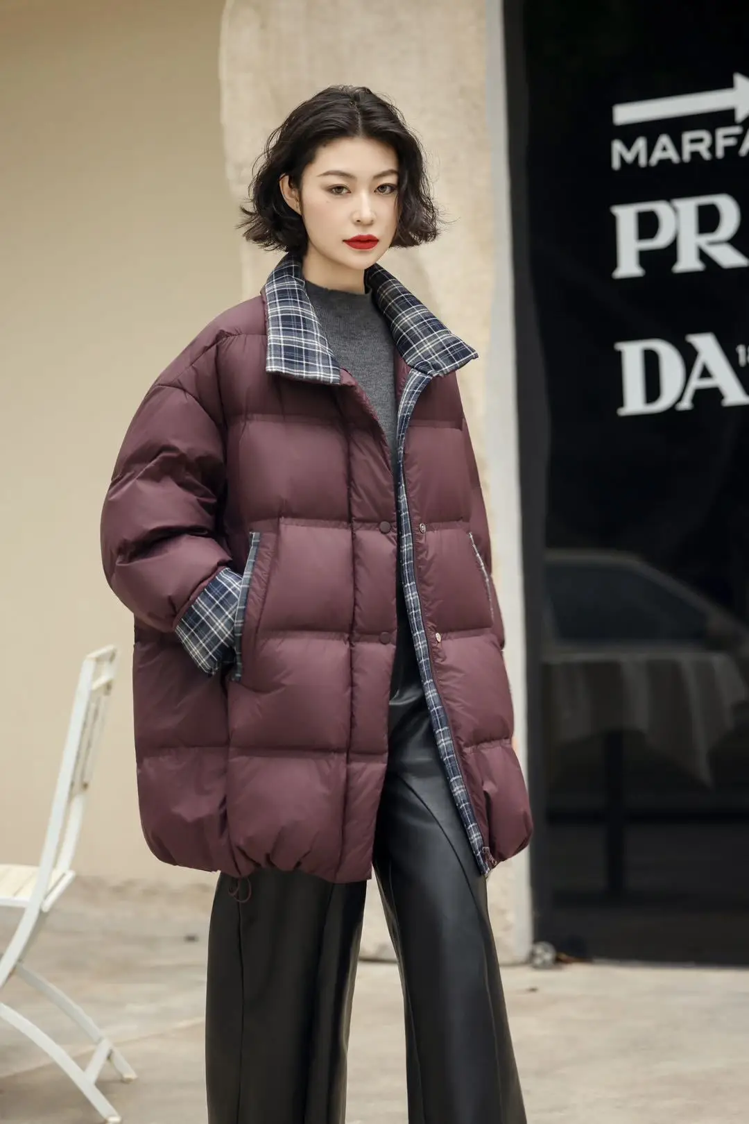 90 الأبيض بطة أسفل سترة منفوخة منقوشة تقسم أسفل سترة المرأة الشتاء المألوف الوجه الأكمام سميكة منتصف طول سترة الخبز