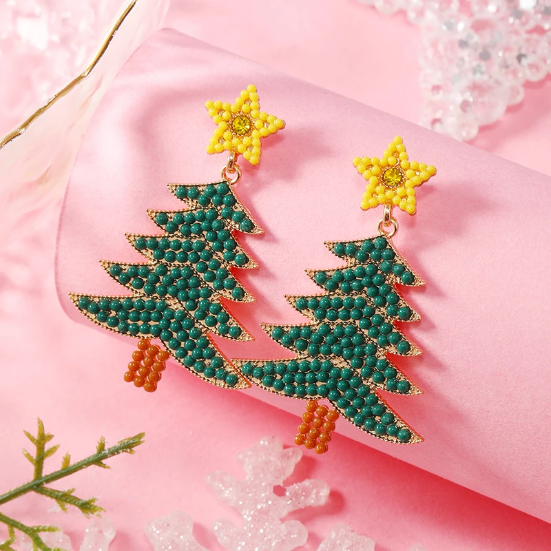 New Fashion Star Christmas Tree Earrings for Women with Advanced Design, Light Luxury Earrings, European and American Fashion Br