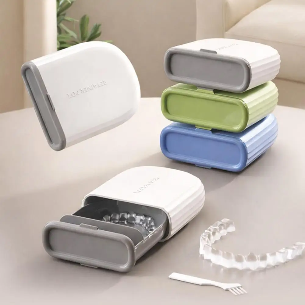 Orthodontic Retainer Case Portable Durable Denture Oral Storage Box with Ventilation Holes for Daily Travel Teeth Aligner Braces