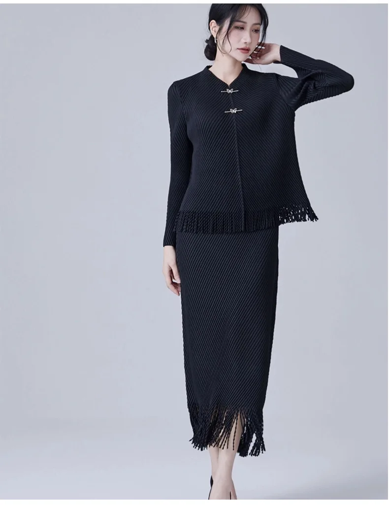 Miyake Fringe Skirt 2-piece Set Simple High-quality Fish Scale Pleated Fashion Atmosphere Slim Skirt Suit Set 2024 Early Spring