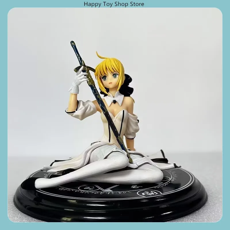 

Fate Grand Order Saber Lily Altria Pendragon 17cm Sitting Position PVC Game Girl Figure Collectible Model Statue for Fans Decor