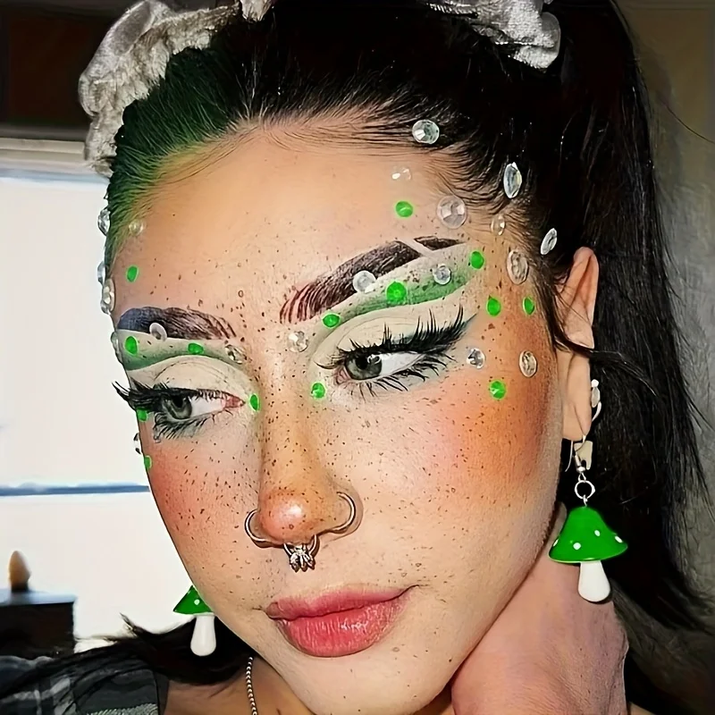 مجوهرات حلق الغضروف على شكل أنف النحل مع جسم مثقوب حلزوني على شكل قرص العسل لطيف وعصري لكل من الرجال والنساء #2