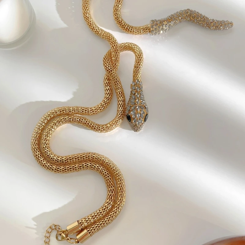 Sparkling Snake Drop Necklace for Bold Daily Wear and Evening Looks E0BF