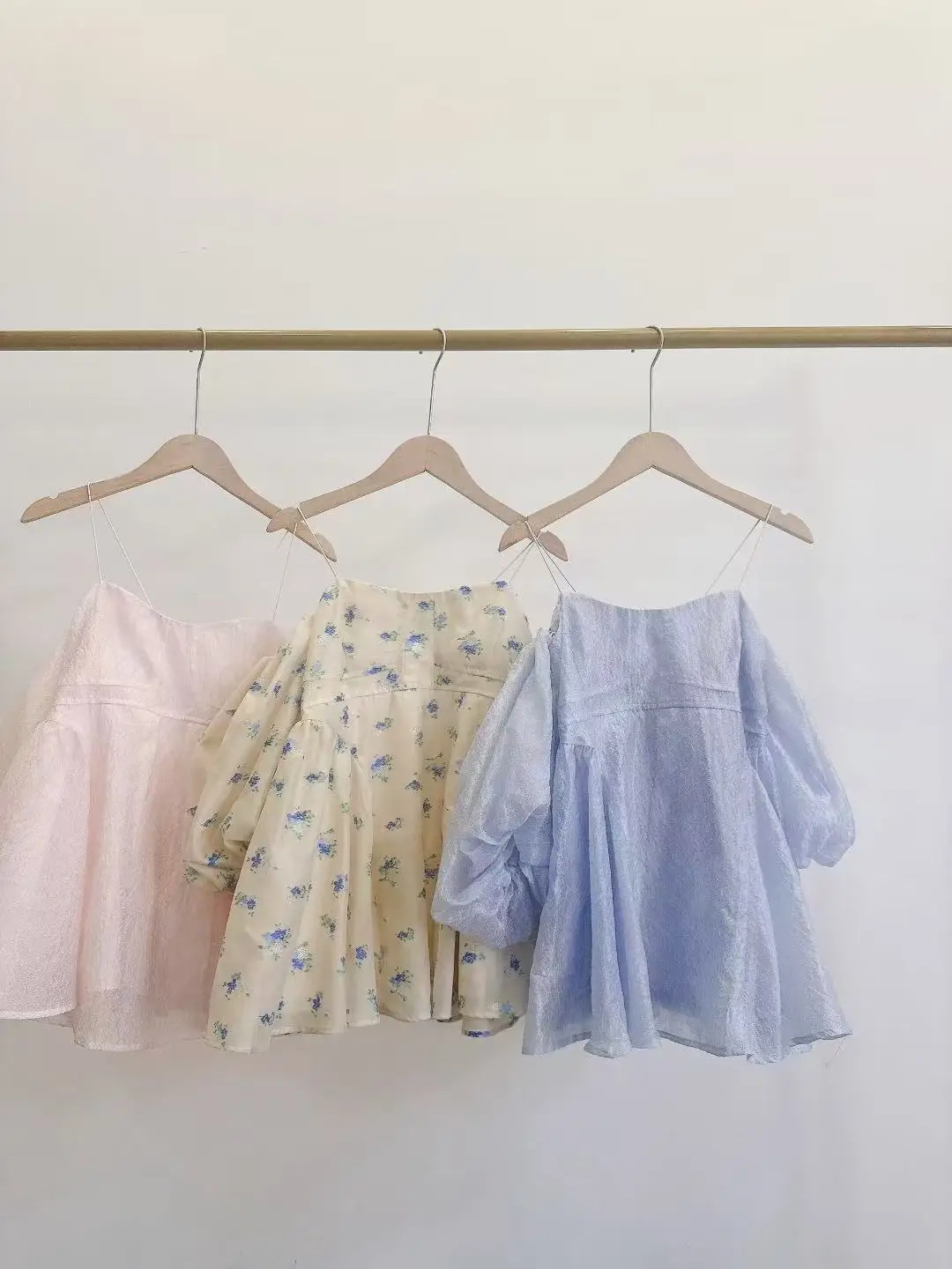 

Kuzuwata Chiffon Slash Neck French Fairy Blouses Puff Sleeve Fresh Sweet Off Shoulder Print Sling Shirt Japan Ruched Ruffles Top